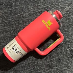 BRAND NEW HIBISCUS STANLEY